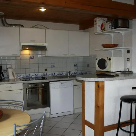 Vakantiehuis Spacieux A Avec Terrasse Et Equipements Familiaux - Fr-1-589-65 *