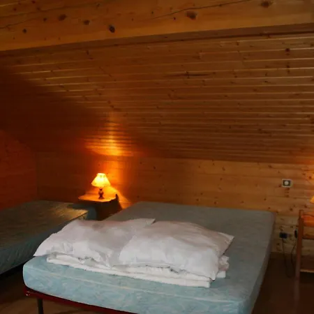 Spacieux A Avec Terrasse Et Equipements Familiaux - Fr-1-589-65 Vakantiehuis *