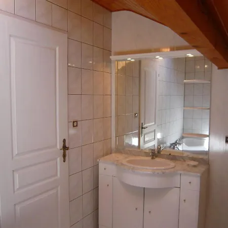 Spacieux A Avec Terrasse Et Equipements Familiaux - Fr-1-589-65 Εξοχικό σπίτι *
