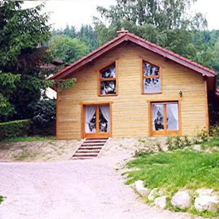 Vakantiehuis Spacieux A Avec Terrasse Et Equipements Familiaux - Fr-1-589-65 Gérardmer